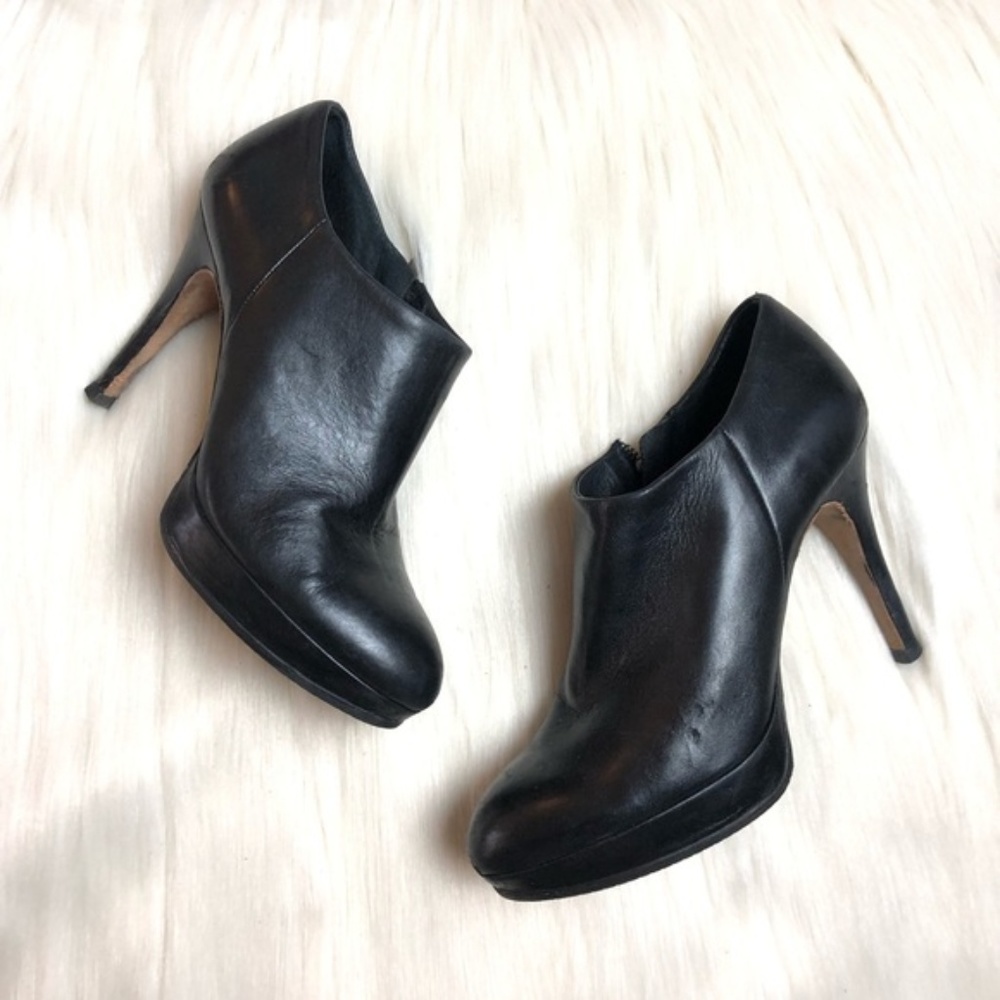Vince Camuto Black Leather Ankle Booties